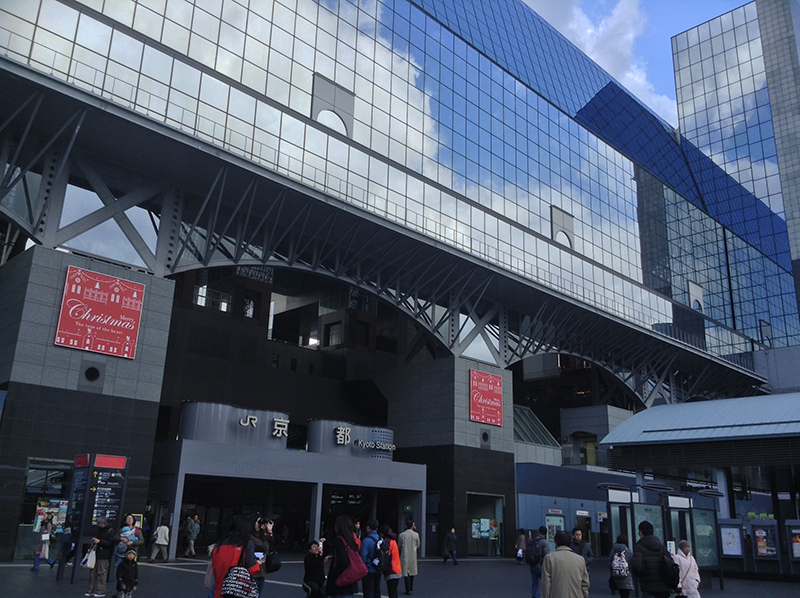 京都駅ビル専門店街　ザ・キューブ